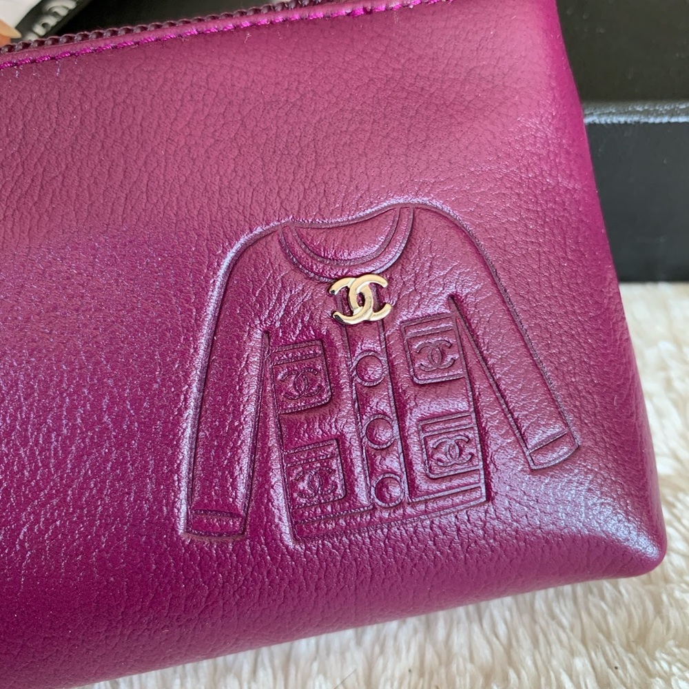 BrandNew Authentic Chanel Vintage Leather Purse - Picture 2 of 5